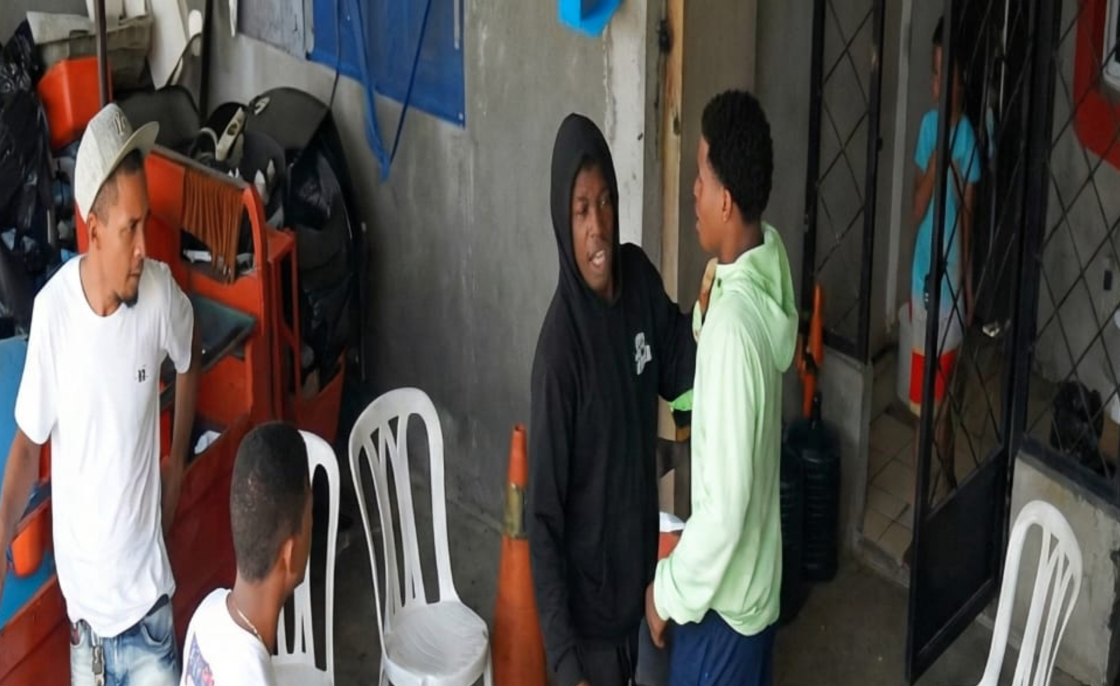 📹Capta suceso entre jóvenes de 16 en Villa María La Altagracia