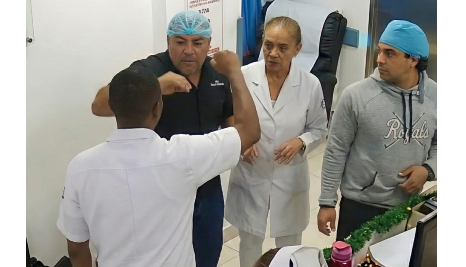 Cámara capta en sala de emergencias de centro médico en SFM